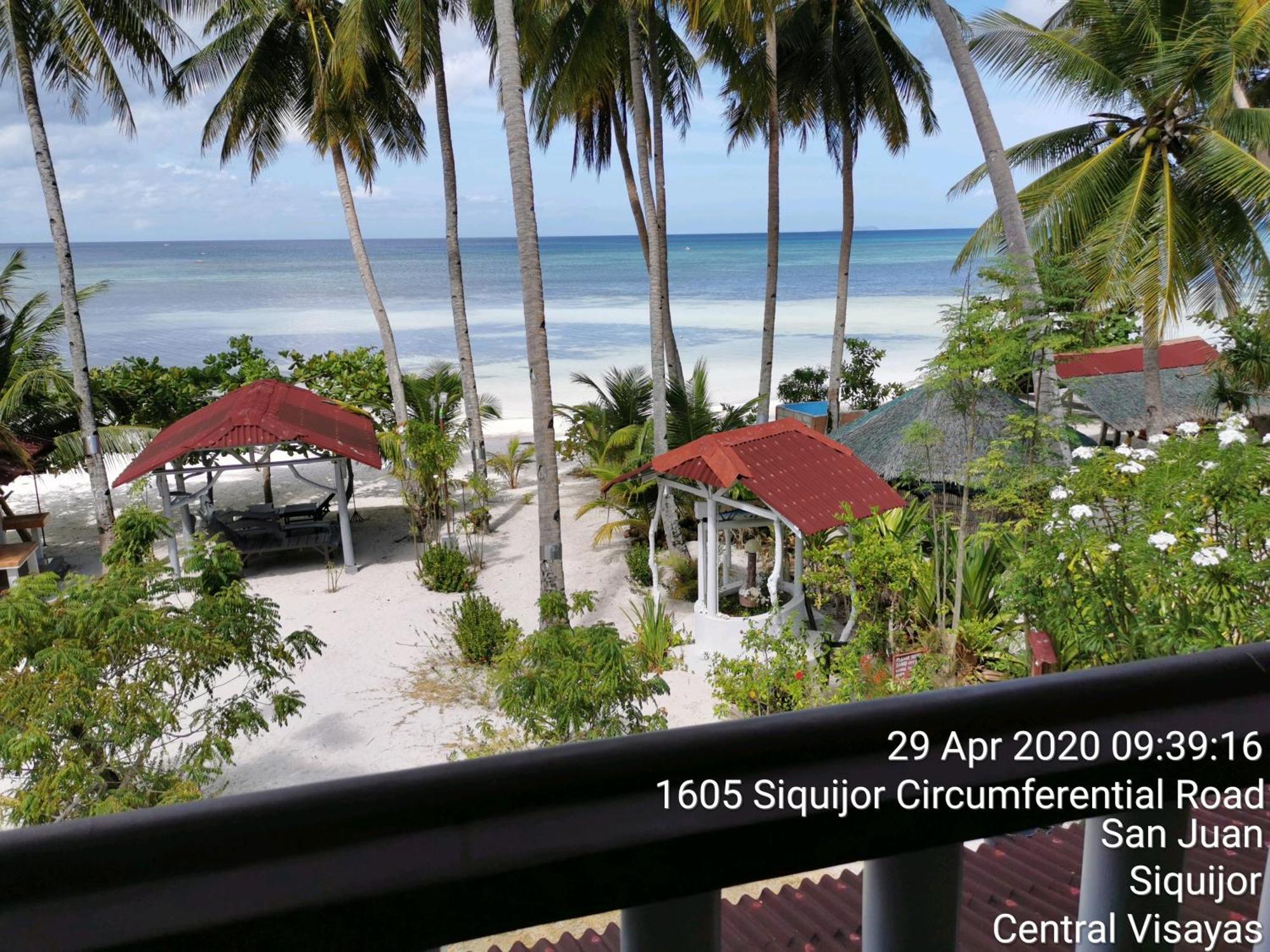 Tropicasa Siquijor Seafront Guest House Solangon Exterior photo